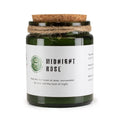 Sojawachskerze mit Holzdocht – Mitternachtsrose – Sojawachskerze mit Holzdocht der Marke Greenman. Der Docht knistert beim Brennen