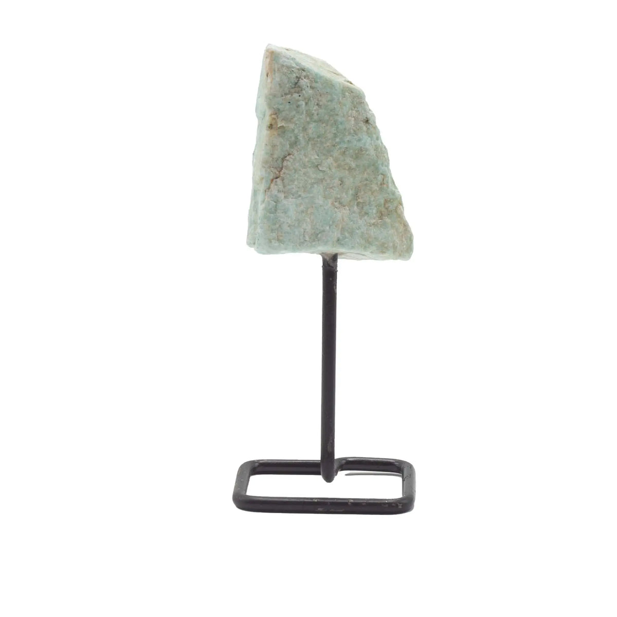 Rohstufe Amazonit auf schwarzem Metallständer, ca. 13 cm hoch