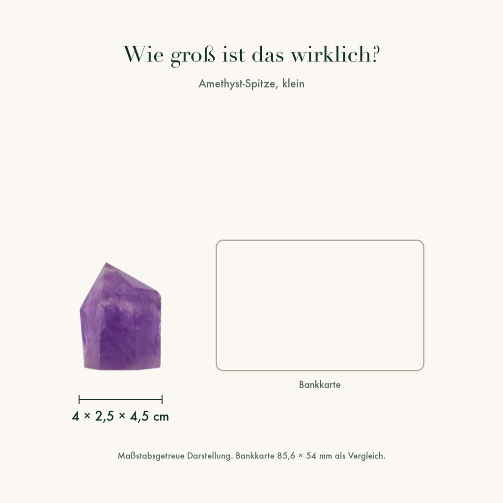 Größenvergleich: Amethyst-Spitze klein neben einer Bankkarte, maßstabsgetreu