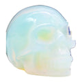 Edelstein-Totenkopf aus Opalith, groß, seitliche Ansicht